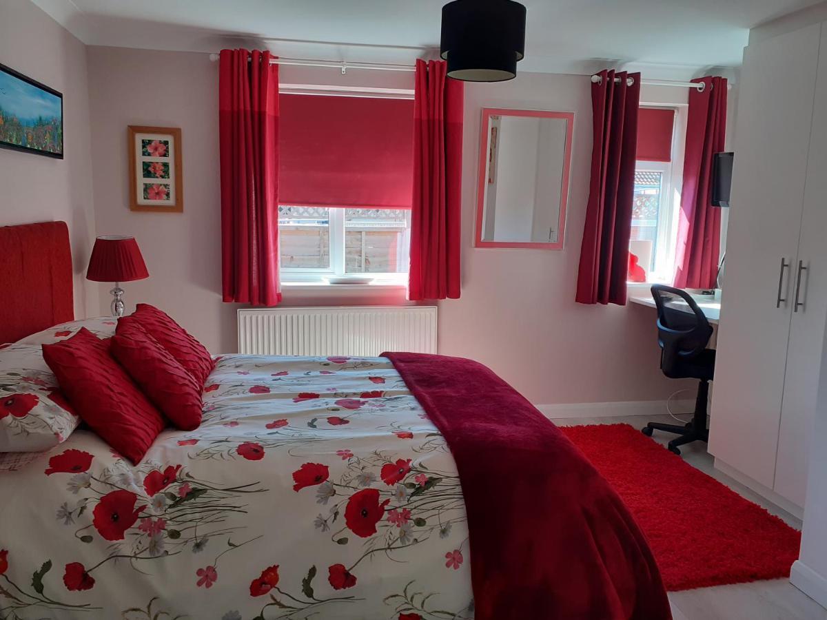 Safe Haven 1 Bed Bungalow Peacehaven Экстерьер фото