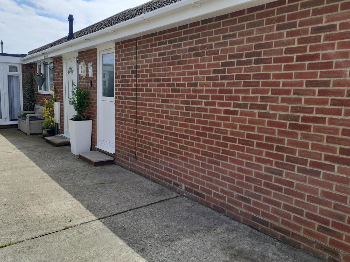 Safe Haven 1 Bed Bungalow Peacehaven Экстерьер фото